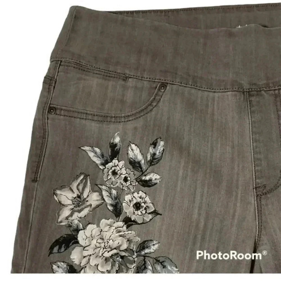 Style & Co Boyfriend Jeans Womens Stretch Floral - Picture 3 of 13